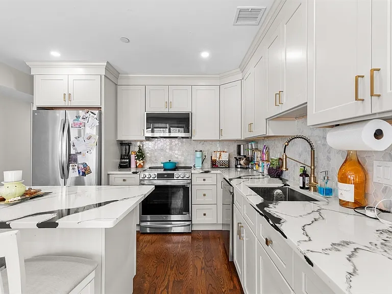 303 Silver St #1 — Photo 5
