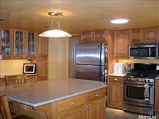 4th image of 683 Wentworth Ct