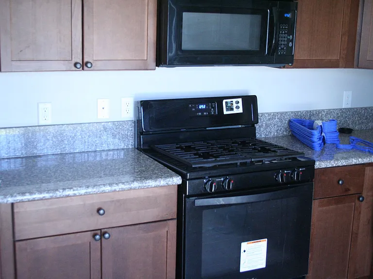 4943 Lana Dr — Photo 2