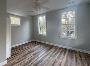 37 Elizabeth St #B, Charleston, SC 29403