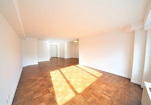 3rd image of 160 E 84th St APT 14C
