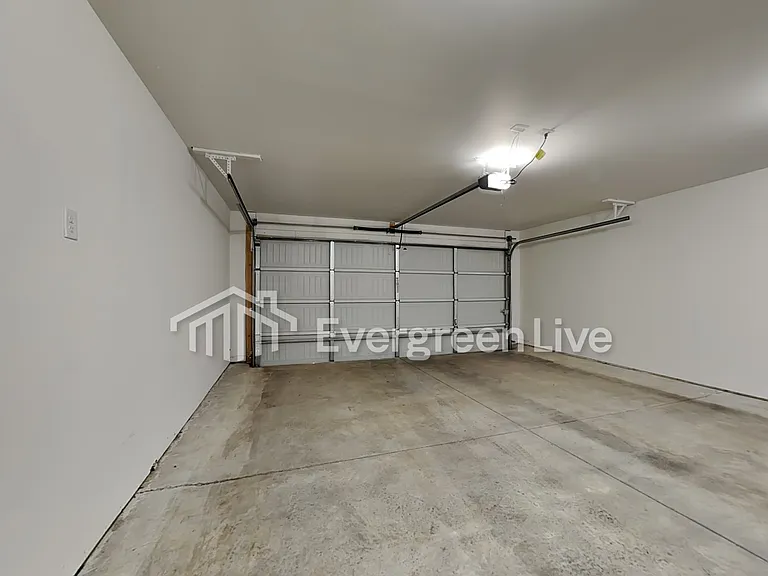6006 NW Grant St — Photo 6