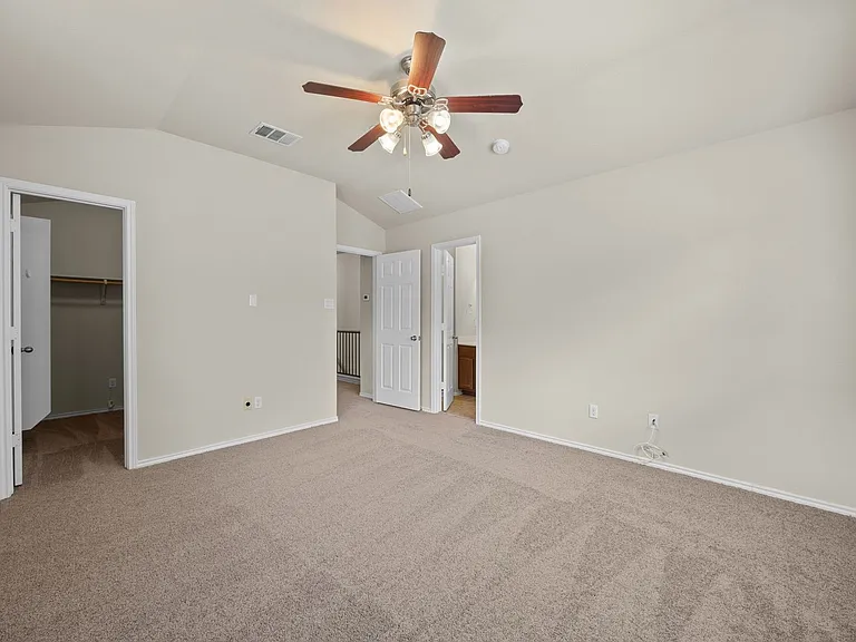 1310 W Parmer Ln #16A — Photo 12