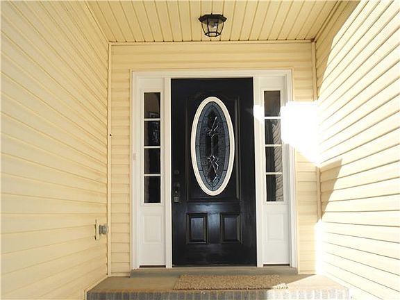 3rd image of 176 Fox Xing Lot 176
