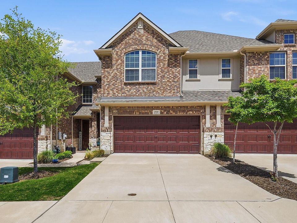 1st image of 2737 Majesty Dr