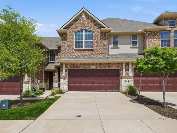 2737 Majesty Dr, Lake Dallas, TX 75065