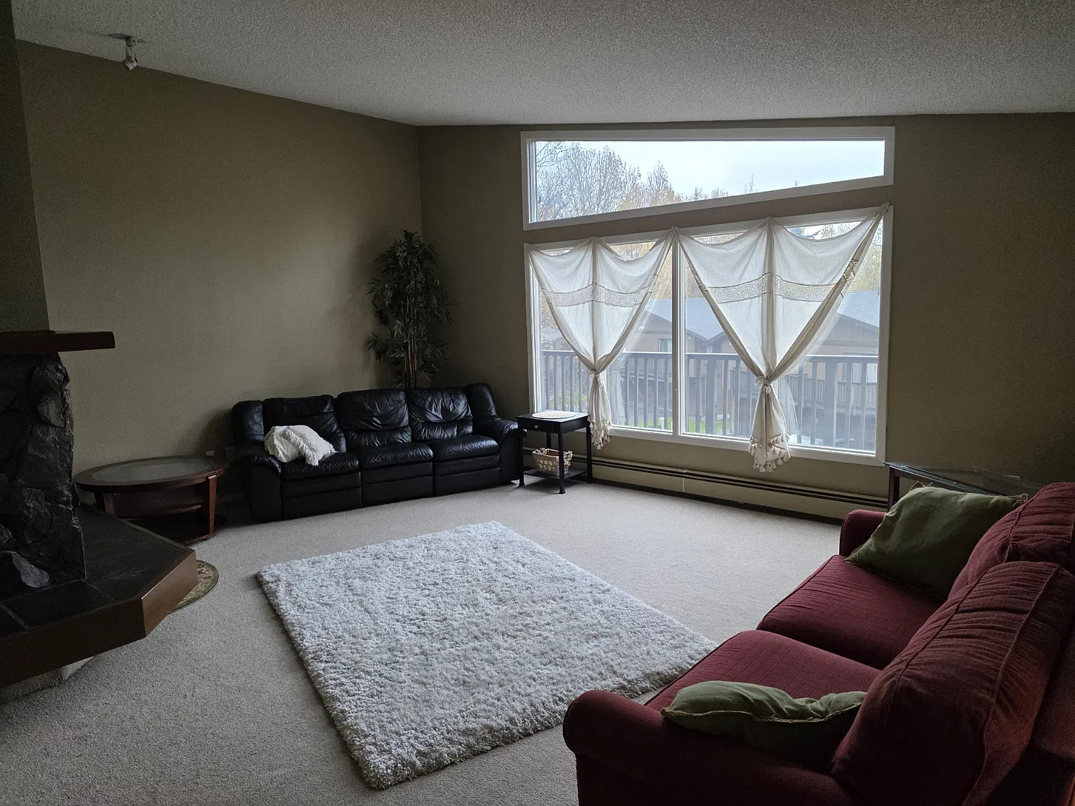 3 bed, 1430 sqft, $2,500 — Photo 1