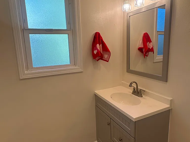 595 Boyes Blvd #1 — Photo 4