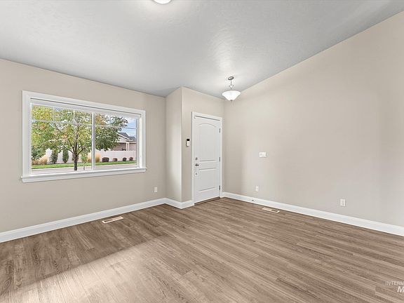 2nd image of 1816 N Snowfield Pl