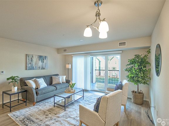 5th image of 1520 Palomino Drive SE #218