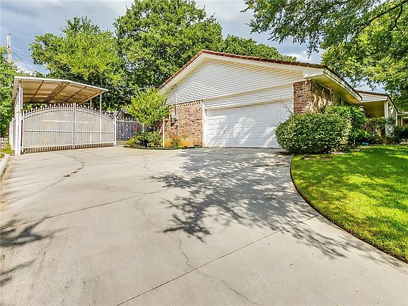 4th image of 1206 Driftwood Dr