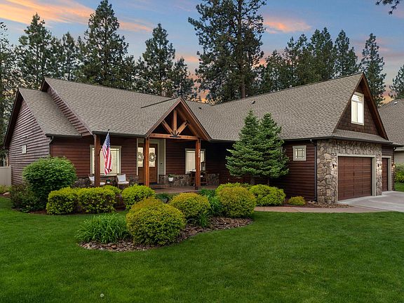 3rd image of 2268 E Mountain Vista Dr