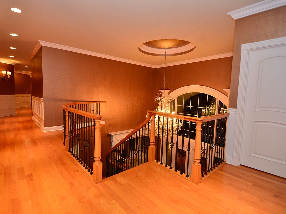 147 Los Lagos Dr, Bloomingdale, IL 60108 Zillow