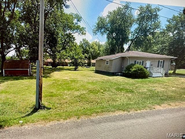 2nd image of 834 N Easton St
