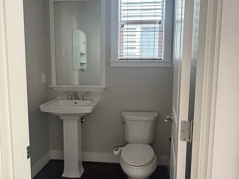 Powder bath on 1st floor