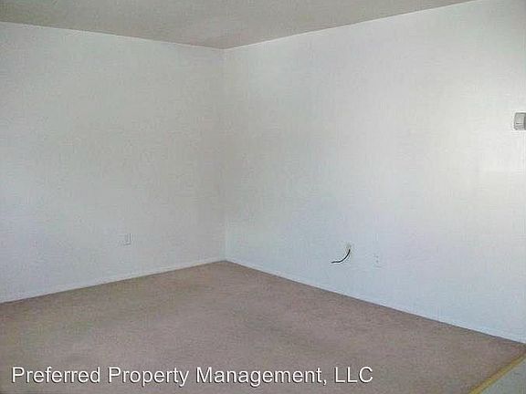 3rd image of 709 Olde Forge Dr
