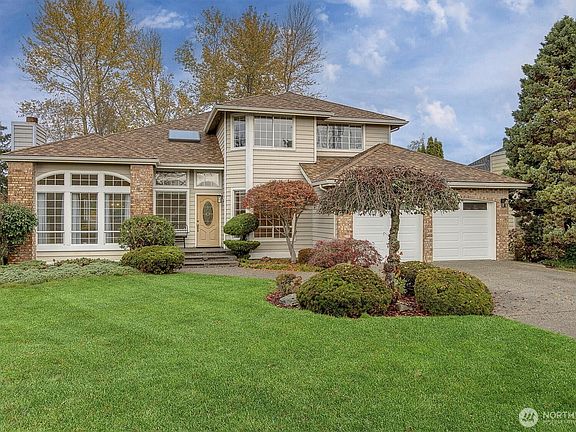 2nd image of 5318 Galleon Drive NE