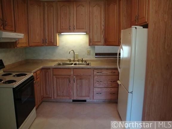 5th image of 224 N Gilman Ave