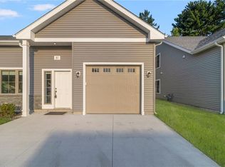 49 W Valley Cir, West Warwick, RI 02893