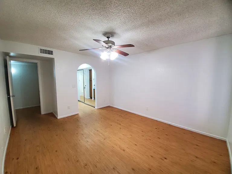 839 S Westwood St #180 — Photo 20