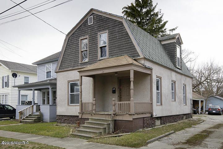 1st image of 10 Wendell St