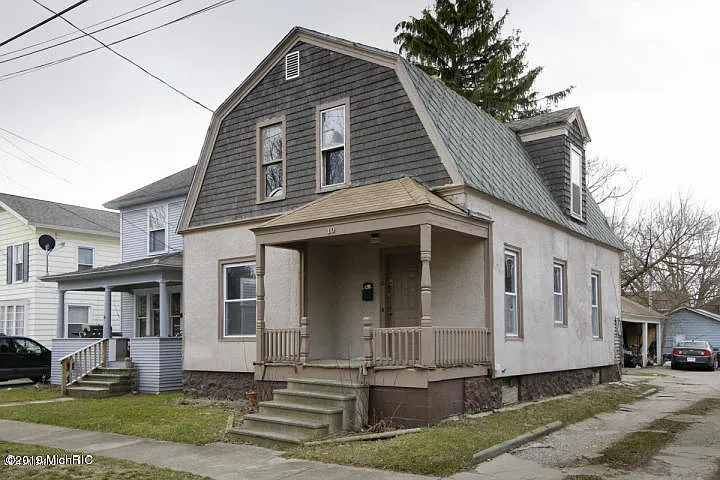 10 Wendell St photo 1