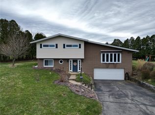 13730 Ridge Rd, North Huntingdon, PA 15642