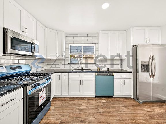 5th image of 1421 Astoria Pl #1
