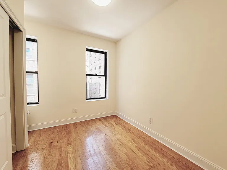 3143 Broadway #1F — Photo 8