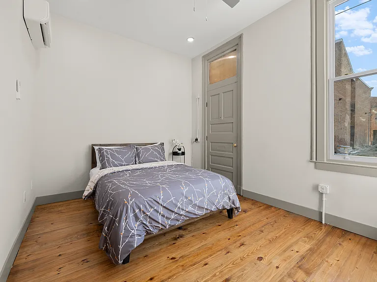 1628 Walnut St #2 — Photo 8