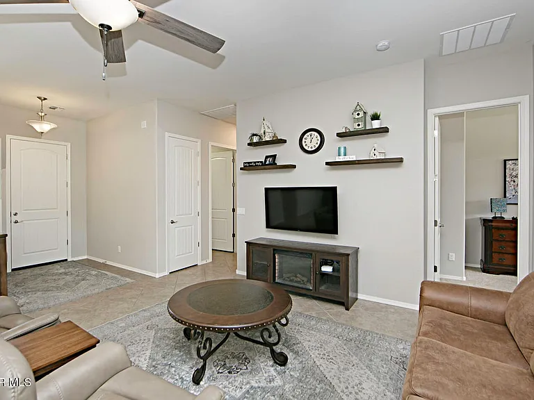 6323 E Beckett Trl — Photo 9