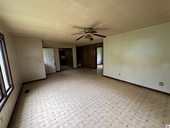 5th image of 19 Johnson Rd