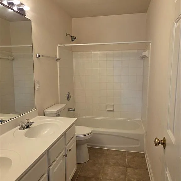 8155 Cavendish Pl — Photo 18