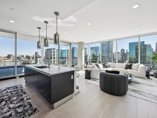 3130 N Harwood St APT 1606, Dallas, TX 75201