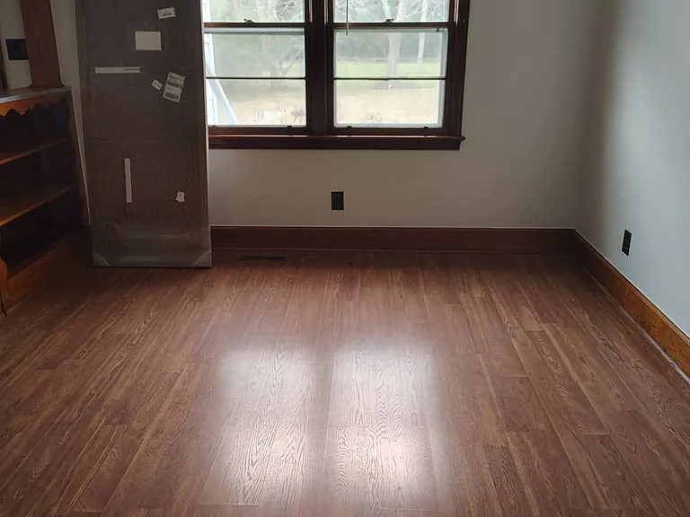 143 W Virginia Rd — Photo 5