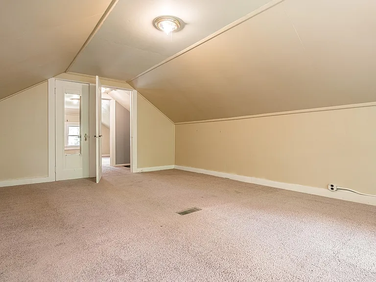 608 Colorado Ave — Photo 36