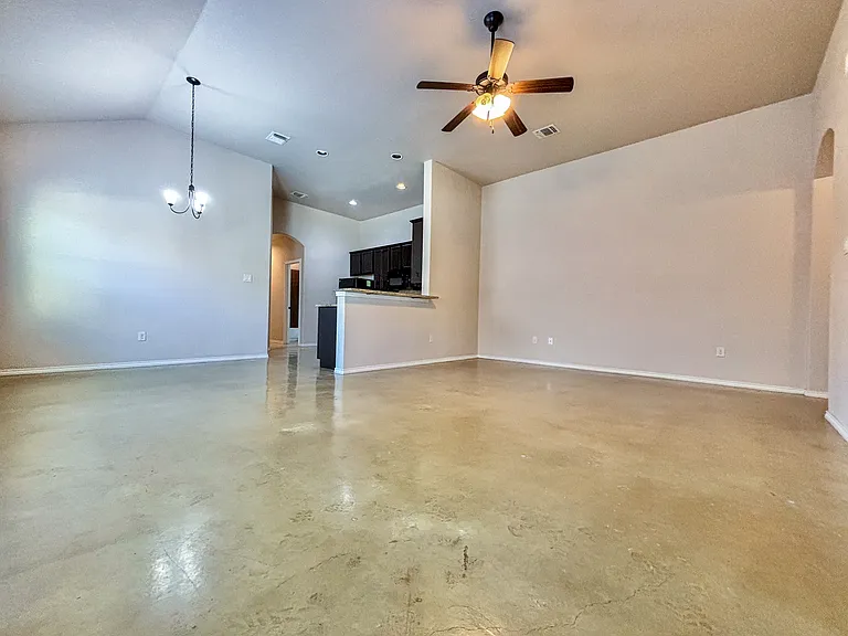 752 Saengerhalle Rd — Photo 4