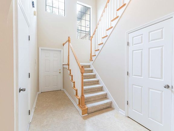 3rd image of 5286 Brighton Park Ln