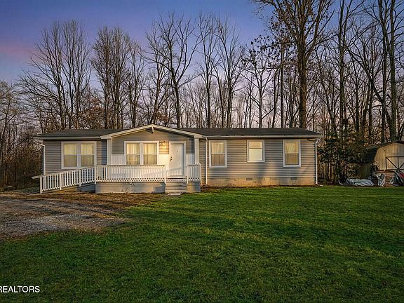 2nd image of 392 Carter Town Rd