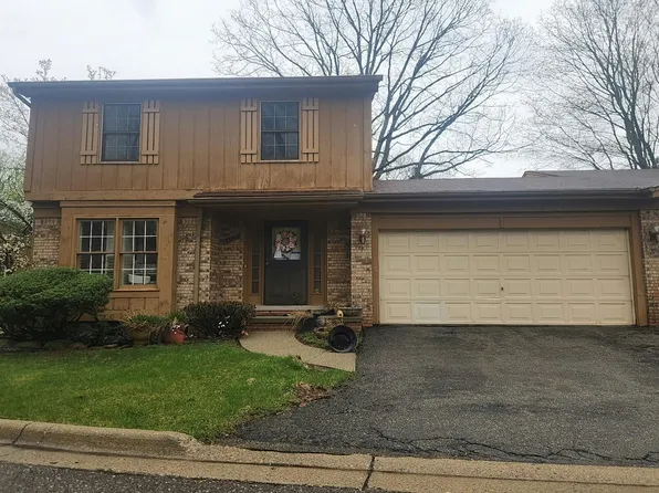 23142 Antique Ln, Southfield, MI 48075