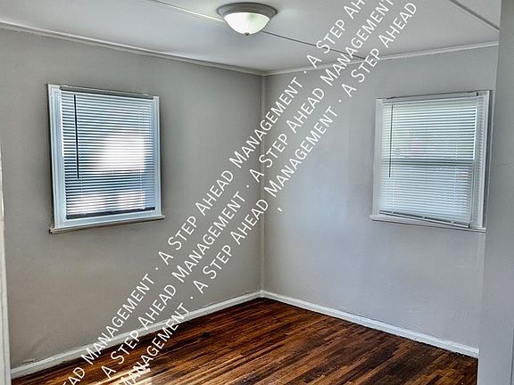 4th image of 2034 E Legrande Ave
