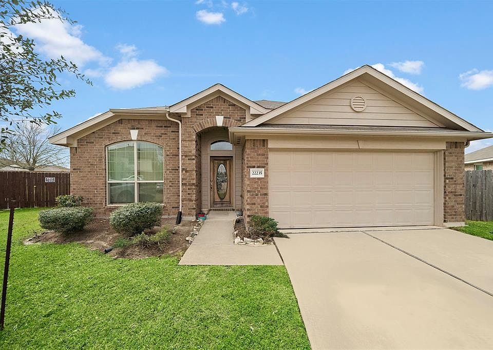 1st image of 22235 Thresher Court