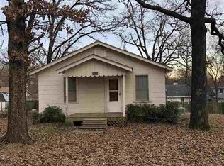 8214 S Holiday Dr, Sherwood, AR 72120