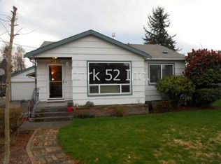 2930 Crystal Springs Rd W, University Place, WA 98466