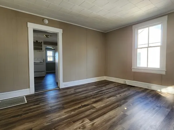 814 Hamilton St, Johnson City, TN 37604