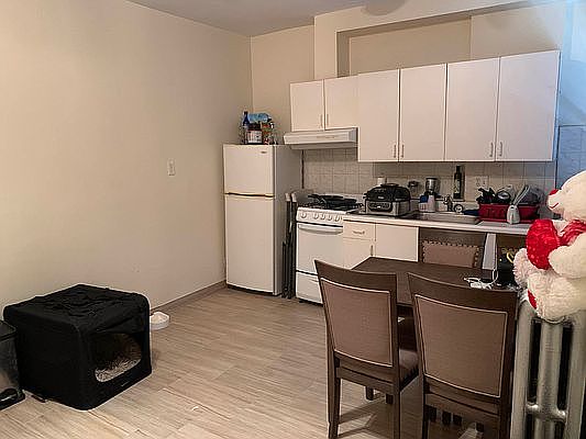 2nd image of 2323 28th Ave APT 1F