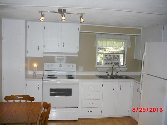 3rd image of 97 Queens Dr