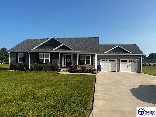 1st image of 130 Lakeside Pl