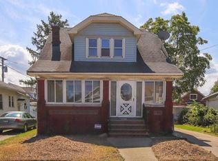 18700 Cherokee Ave, Cleveland, OH 44119