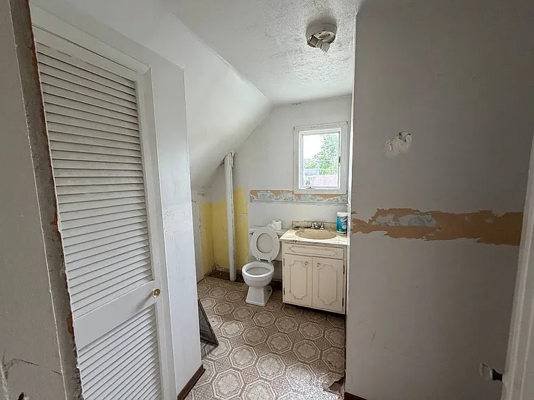 602 18th Ave — Photo 29